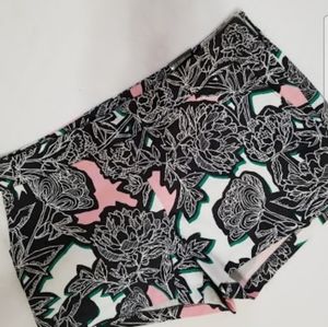 NWT Express Floral Dress Shorts, 8, $20